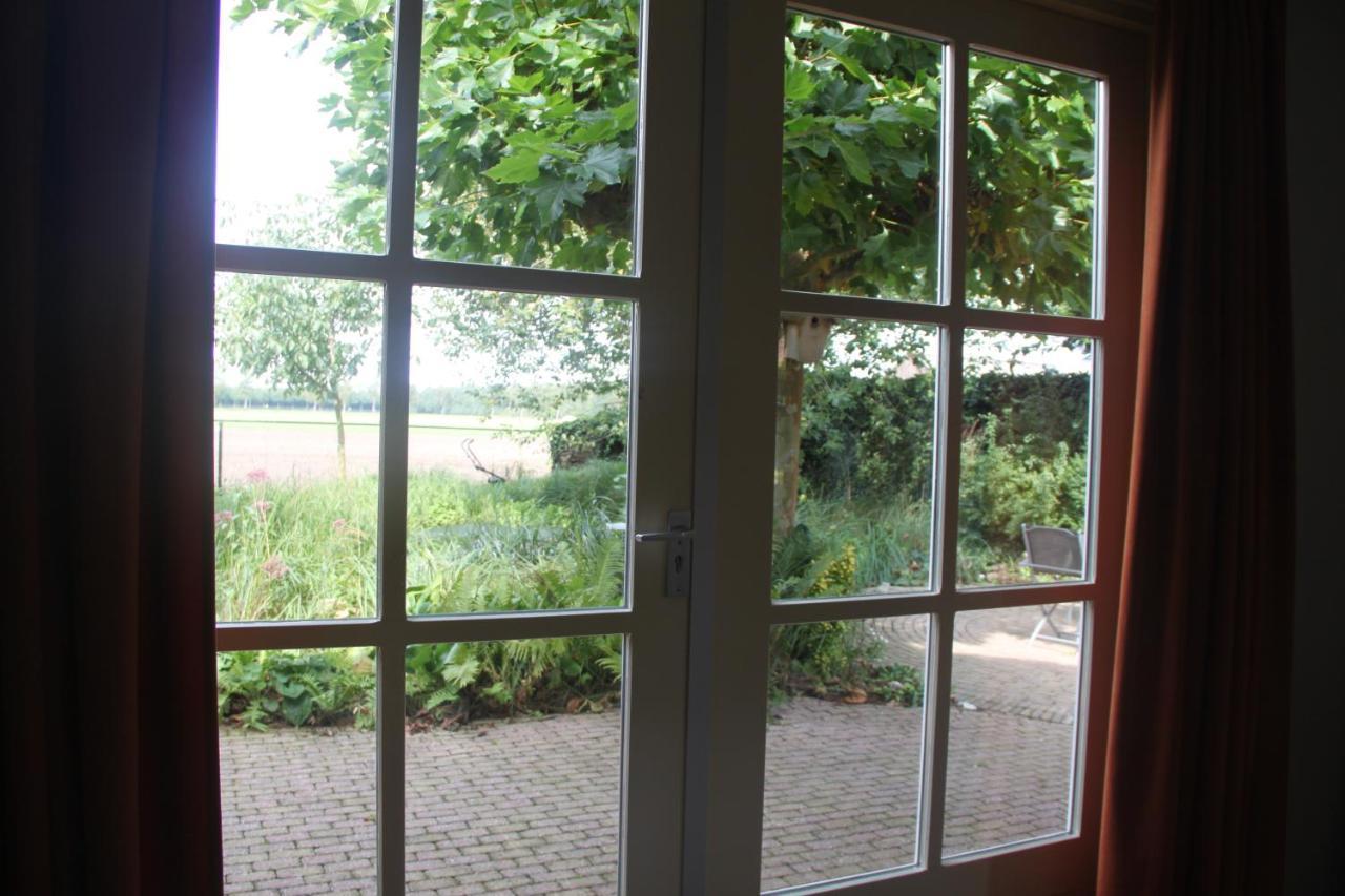 Vakantiehuisje Achter Odiliapeel Exterior foto